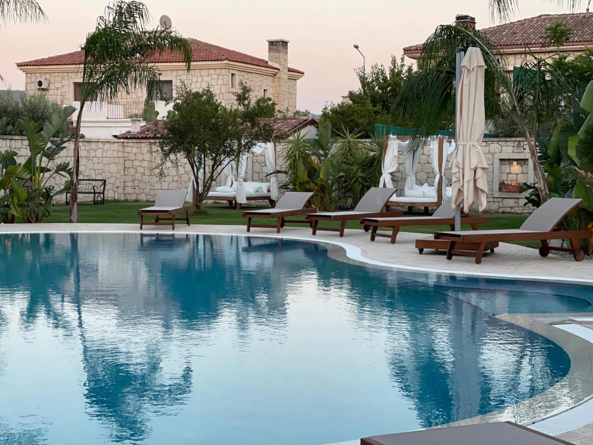 Triangulo Hotel Alacati Kültér fotó