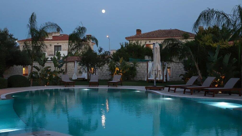 Triangulo Hotel Alacati Kültér fotó